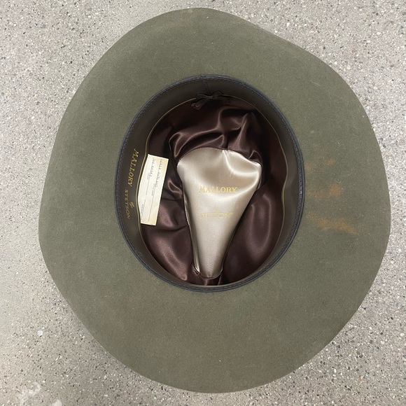 Olive Green VINTAGE STETSON MALLORY HAT - Picture 15 of 16